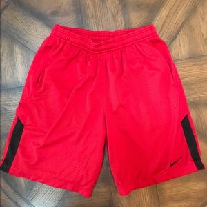 🏀Men’s Nike Size Large Dri fit shorts🏀